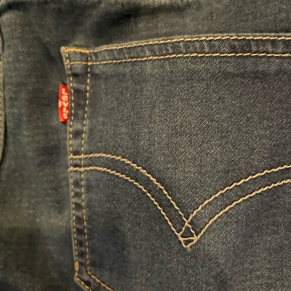 Levi’s Jogger - Picture 4 of 7